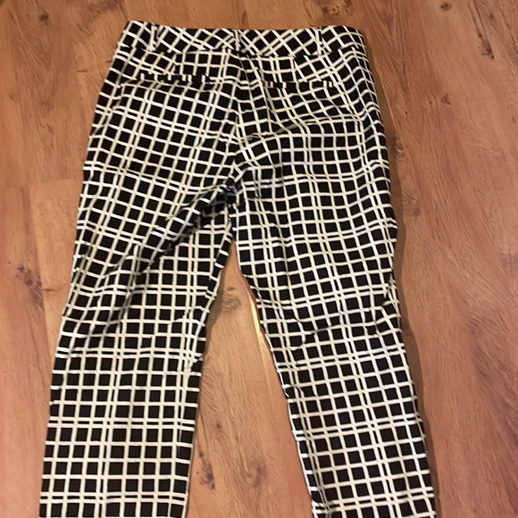 Hampton fit pant by Banana Republic - Picture 3 of 5